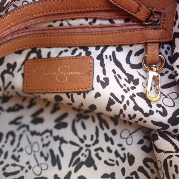 Jessica Simpson summer bag - Picture 11 of 16